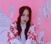 'D-5' 문별, 미니 3집 타이틀곡 'LUNATIC' 무드 샘플러 공개