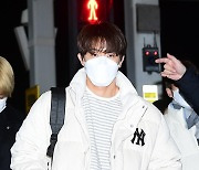 [T포토] 김동현 '공항에서도 멋져'