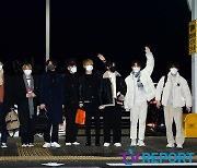 [T포토] 골든차일드 '콘서트 일정차 두바이로'