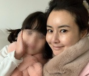 '이혼 절차' 최정윤, 딸 향한 애틋한 마음.."모든 것이 소중"