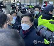민주 '김건희 리스크' 총공세.."국힘, 보도막으려 언론 겁박"