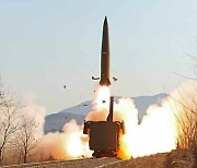 북한, 美 제재 반발 뒤 철도기동미사일 훈련.. '강경 대응' 의지