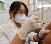 경남 코로나 50명 발생..백신 3차 접종률 44.7%