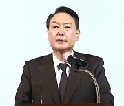 서울 선대위 출범식에서 연설하는 윤석열 후보
