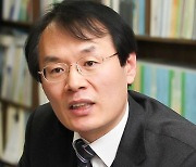 이재명 비판뒤 중징계..이상이 교수 "죽은 민주당 떠난다"