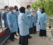 이호승 정책실장, UAE 한국형 스마트팜 온실 방문