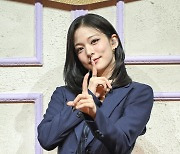 프로미스나인 이채영,'시크 손짓' [사진]