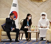 文·아부다비 왕세제 회담 불발..靑 "UAE 측서 양해 구해 와"