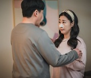 라미란♥이서진, 야릇한 시선 교환 (내과 박원장)