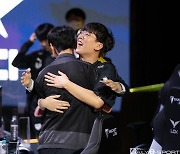 '디펜딩 챔프' 꺾은 젠지, 무패 행진 이어가나..LCK 2주 차 예고