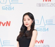 손나은, 에이핑크 스페셜앨범 활동 불참 "스케줄 문제..멤버들에 응원 부탁"