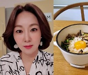 '박준형♥' 김지혜, 집에서 돌솥비빔밥 먹는 정성 "반찬가게서 나물 사서"