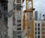 '광주 아파트 붕괴' 8일차 수색, 건물 전체 층에서 진행된다