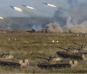 러시아, 벨라루스로도 병력 이동..우크라이나를 동·북쪽에서 포위