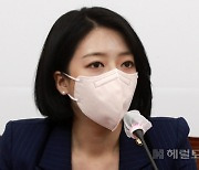 배현진 "임신부 접종 강요말라"..'백신패스 예외법' 발의