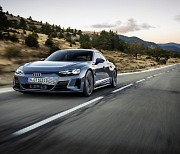 아우디 E트론 GT, 벤츠 EQS, BMW iX..전기차 춘추전국시대 열린다