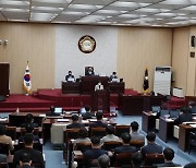 '인사권 독립' 안성시의회 한때 직원 3명만 근무.."의회 무시"