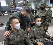 32사단 레이더기지 방문한 서욱 국방부장관