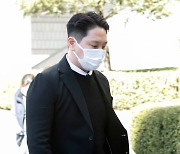 '강제추행 혐의' B.A.P 출신 힘찬, 2심 변론 재개..선고 연기