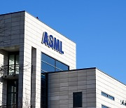 ASML, 인텔에 EUV 신장비 공급 '2025년부터 생산에 활용'