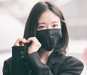 [움짤] 이세영, 감출수 없는 텐션 '내가 성덕임~'