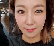 '박준형♥' 김지혜, 반포 90평대 아파트서 각선미 관리에 한창