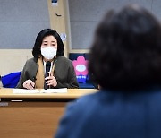 박영선 "과기부총리 도입해야".. 민주당, 과학기술혁신 강조