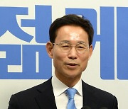 '질의 응답하는 최정호 전 국토교통부 차관'