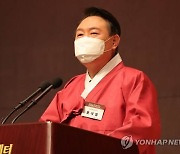 민주 "윤석열, '건진법사' 말 듣고 신천지 압색 거부" 檢고발