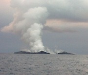 통가, 해저 화산 폭발로 10만 인구 보건 위기