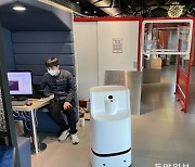 '사람 많은 실내서도 안전 방역' 스마트 로봇 개발