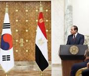 文대통령 "이집트, 北 대화 복귀 필요성 공감..한반도 평화프로세스 지지"