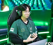 [포토] LCK 경기 준비하는 '모건' 박기태