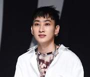 슈퍼주니어 은혁 측 "코로나19 확진 의심 소견➝PCR 검사 후 대기 중"[공식]