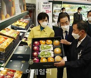 [포토] 농협-국민권익위, 청탁금지법 개정 후 판매동향 점검