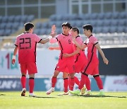 '백승호 프리킥 득점' 한국, 몰도바에 2-0으로 앞서(전반 32분)