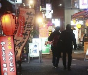 日, 코로나19 하루 확진자 5만명 육박..중점조치 확대 적용 요청