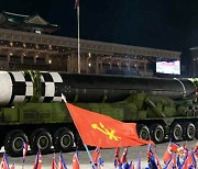 국정원 "북한, 동창리서 ICBM 발사 가능성..북-중 화물열차 운행 재개"