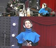 '김혜영과 함께' 문희경 "원래 가수가 꿈이었지만..배우 하길 잘했다"