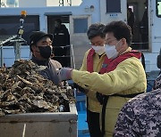 해양수산부, 굴 양식 피해어가에 재난지원금 지급