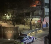 수원 상가주택건물서 불..주민 3명 대피