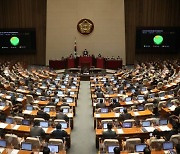 '노동이사제' 국회 통과, 공공기관 넘어 銀 확산되나