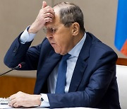 우크라이나 전운 고조..러시아 "미, 안보 요구 무시하면 심각한 결과"