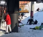 위험천만한 스키장 리프트 역주행 사고