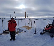 극지연구소 연구원, 남극기지서 50만∼120만년전 빙하 시추 참여