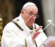 프란치스코 교황 "우크라이나 사태 우려..26일 평화 기도의 날" 제안