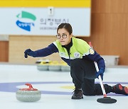 라치카 가비, '안경선배 김은정' 완벽 모사(컬링퀸즈)