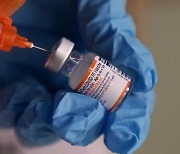 화이자-바이오엔테크, 오미크론용 새 백신 임상시험 시작