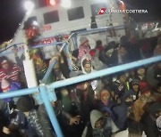 ITALY COAST GUARDS MIGRANTS RESCUED