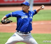 MLB 직장 폐쇄 여파..류현진, 한화 스프링캠프 합류-김광현은 개인 훈련